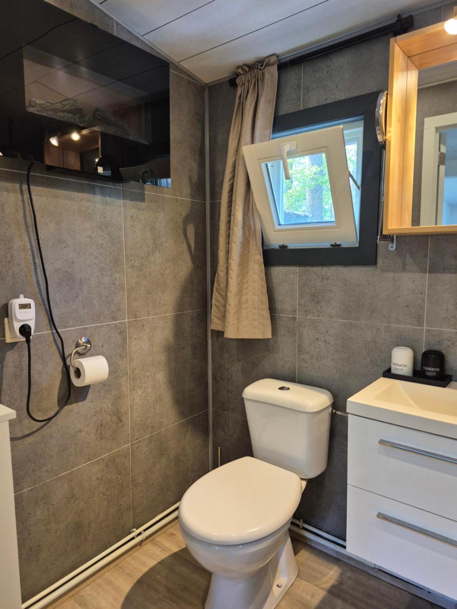 Chalet In Ursel อาลเตอร์ ภายนอก รูปภาพ